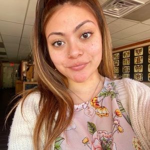 Meet your Posher, Kimberly